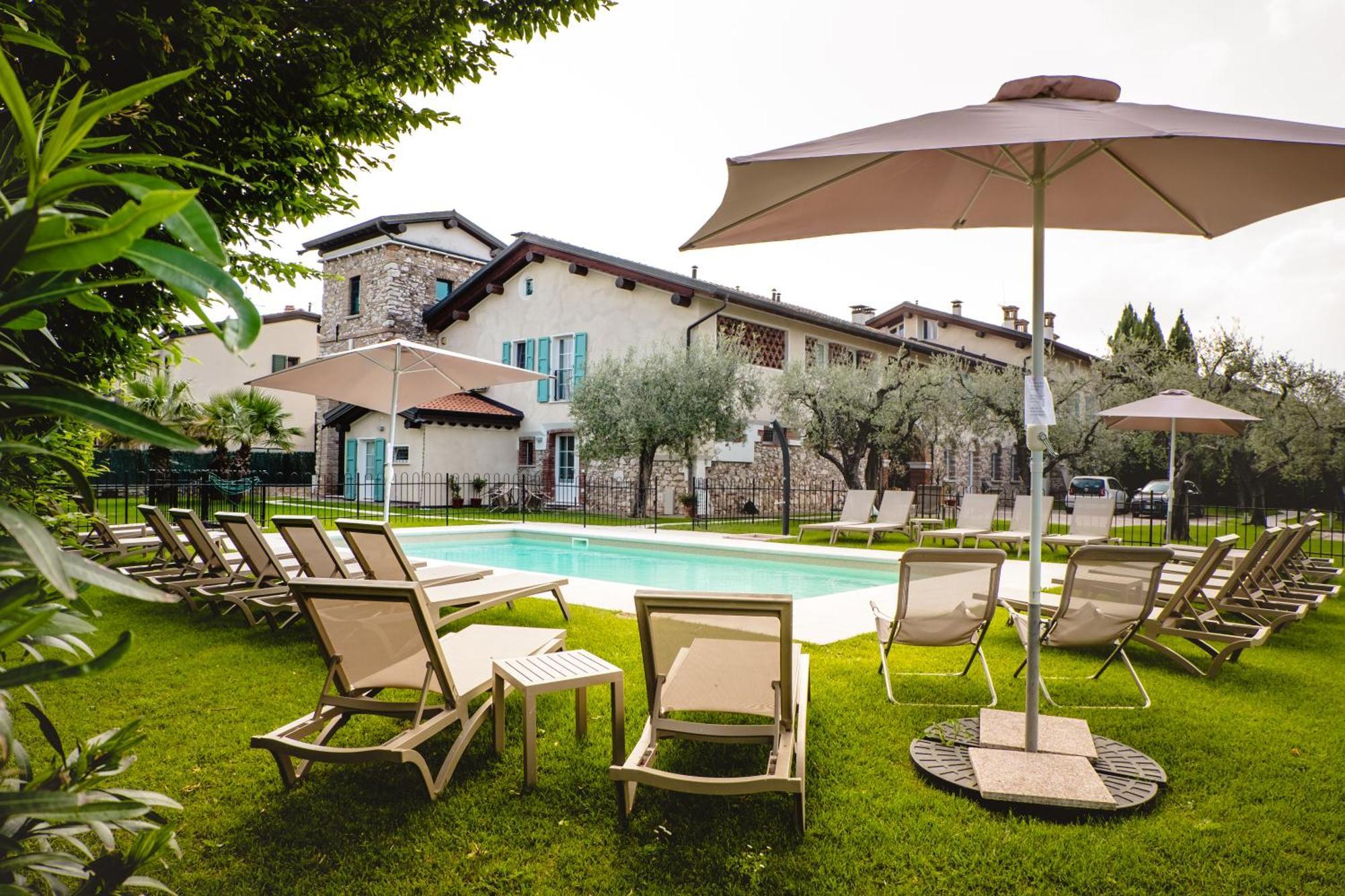 Villa Colli Storici Десенцано дел Гарда Екстериор снимка